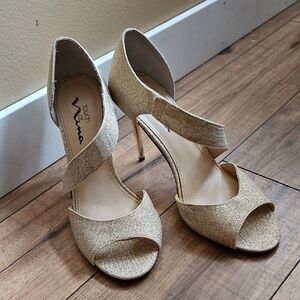 Touch Of Nina Gold Glitter Open Toe 4" Heel Sandals 8M